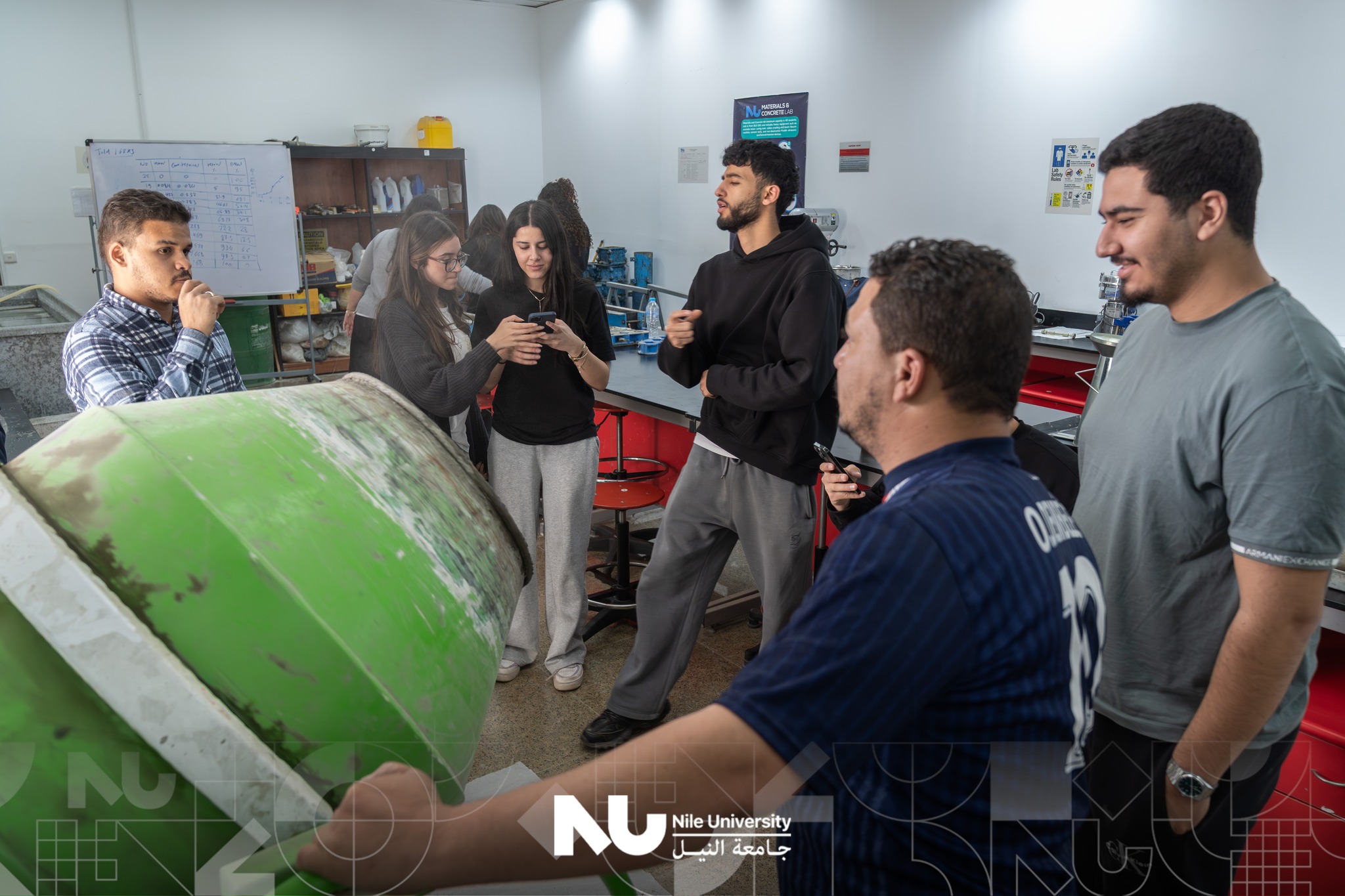 Concrete in action, community in focus