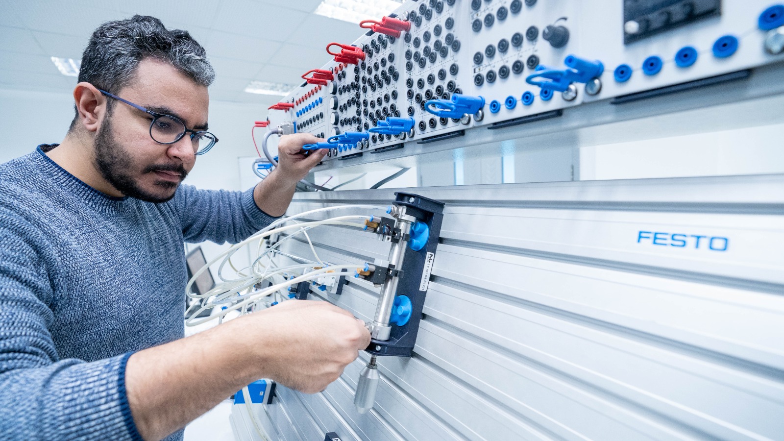 Introduction to Control Technology