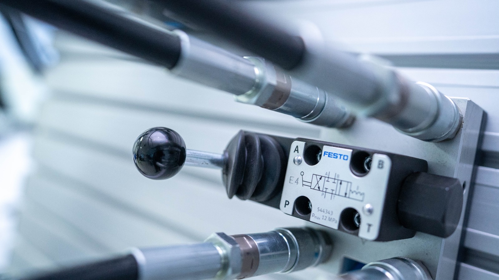 Power Fluidics Track